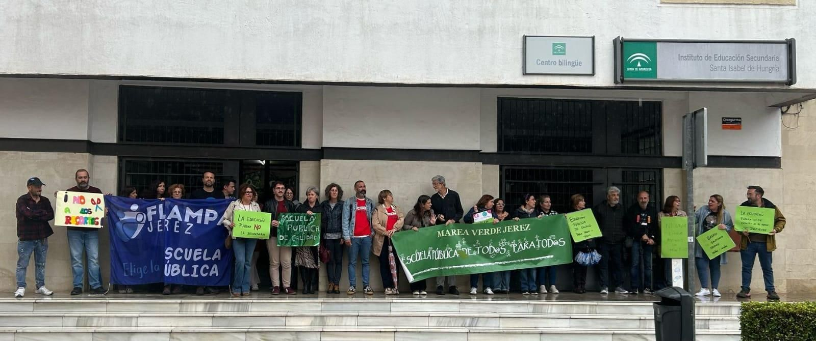 Un momento de la concentración del pasado mes abril.