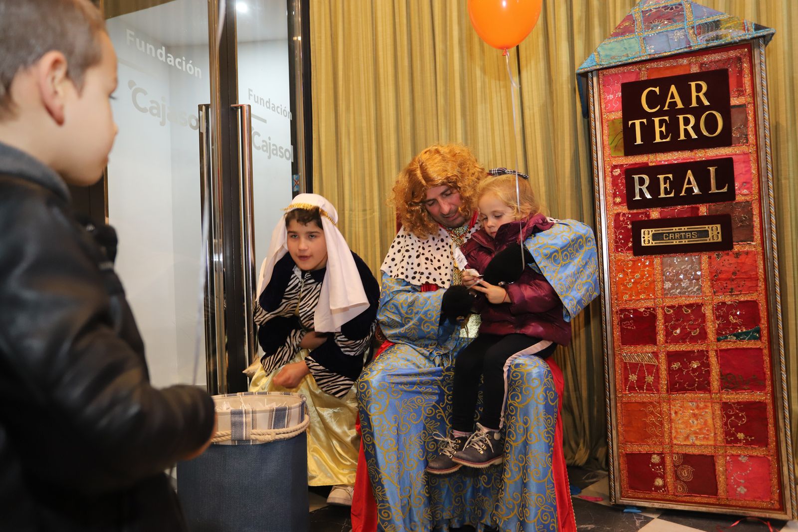 Imágenes del cartero Real de Huelva Información