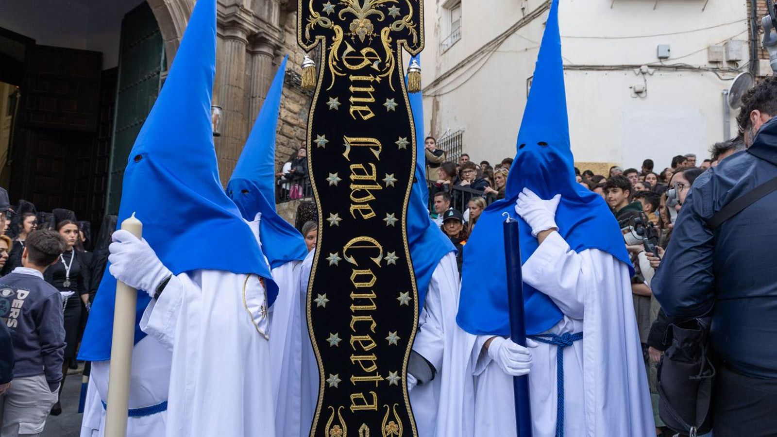 Los jiennenses se recrean con la cofradía de los Estudiantes un nuevo Lunes Santo