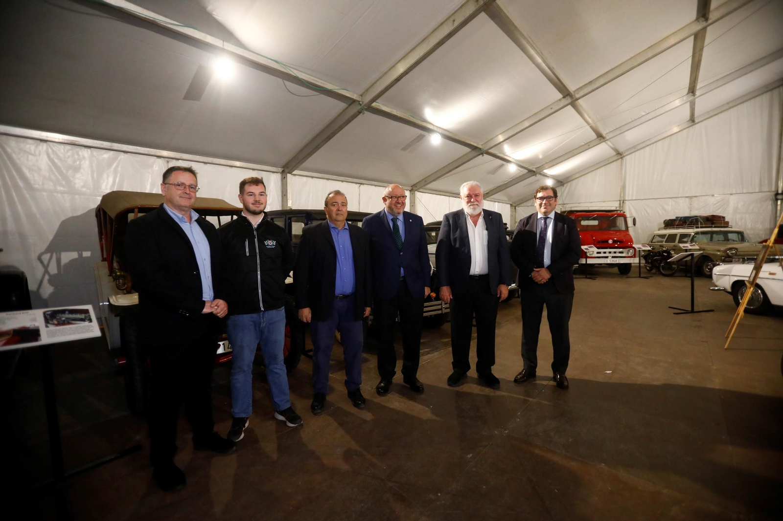 Un paseo en imágenes por la Exposición de la Historia del Automovilismo en Córdoba