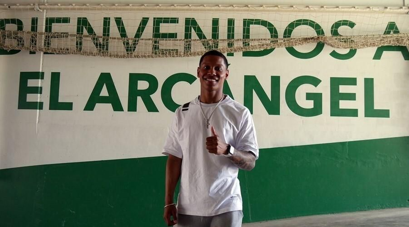 Darren Sidoel, en su llegada a El Arcángel.