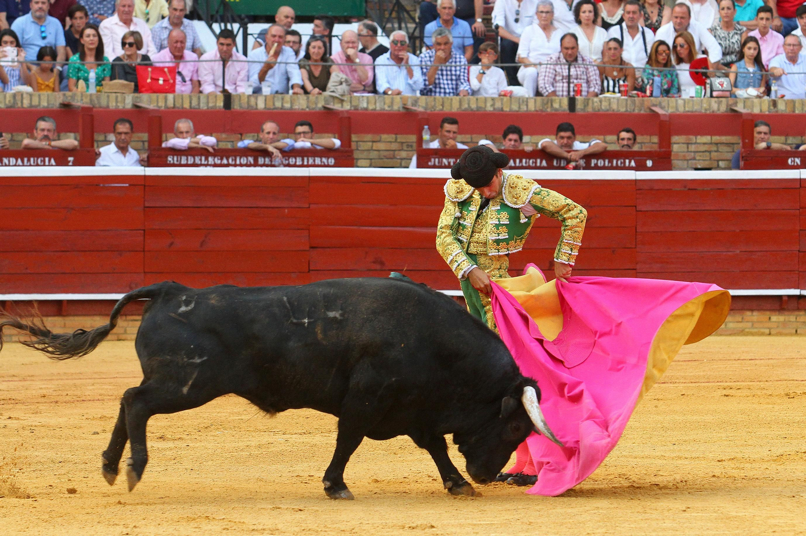 Faena de Emilio Silvera en la novillada de la Plaza de La Merced