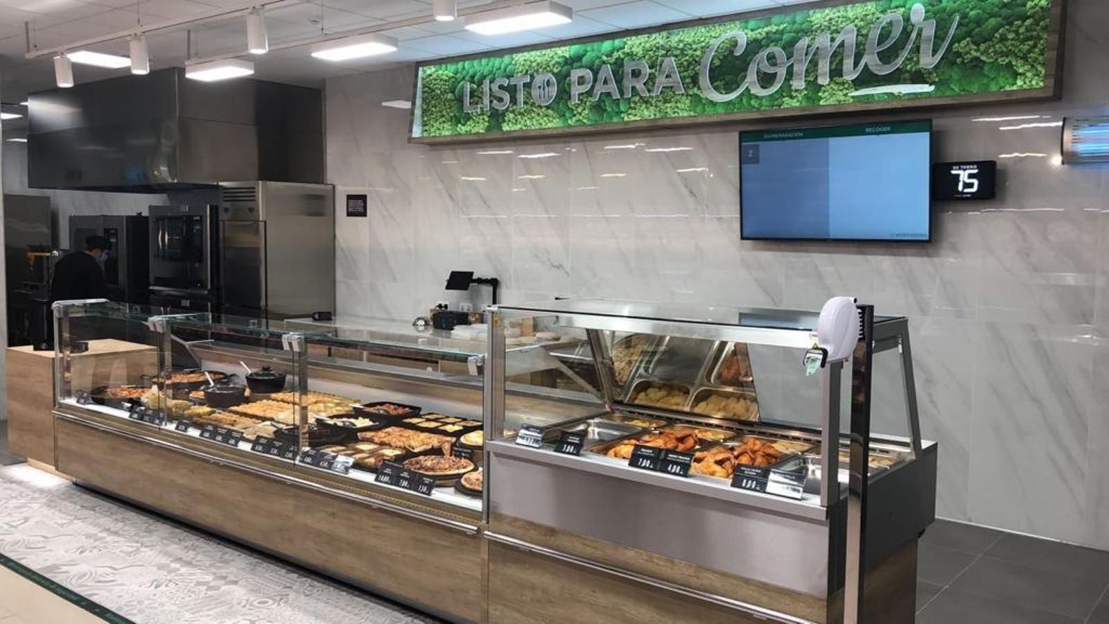 El nuevo espacio 'Listo para comer' que incluyen las tiendas del modelo eficiente. El nuevo espacio 'Listo para comer' que incluyen las tiendas del modelo eficiente.