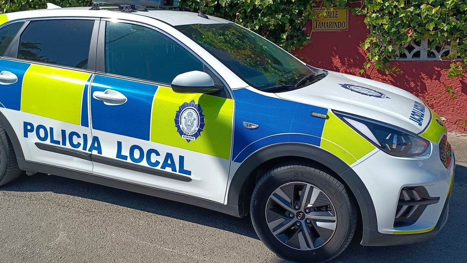 Unidad policial que actuó en la localización en la calle Tamarindo.