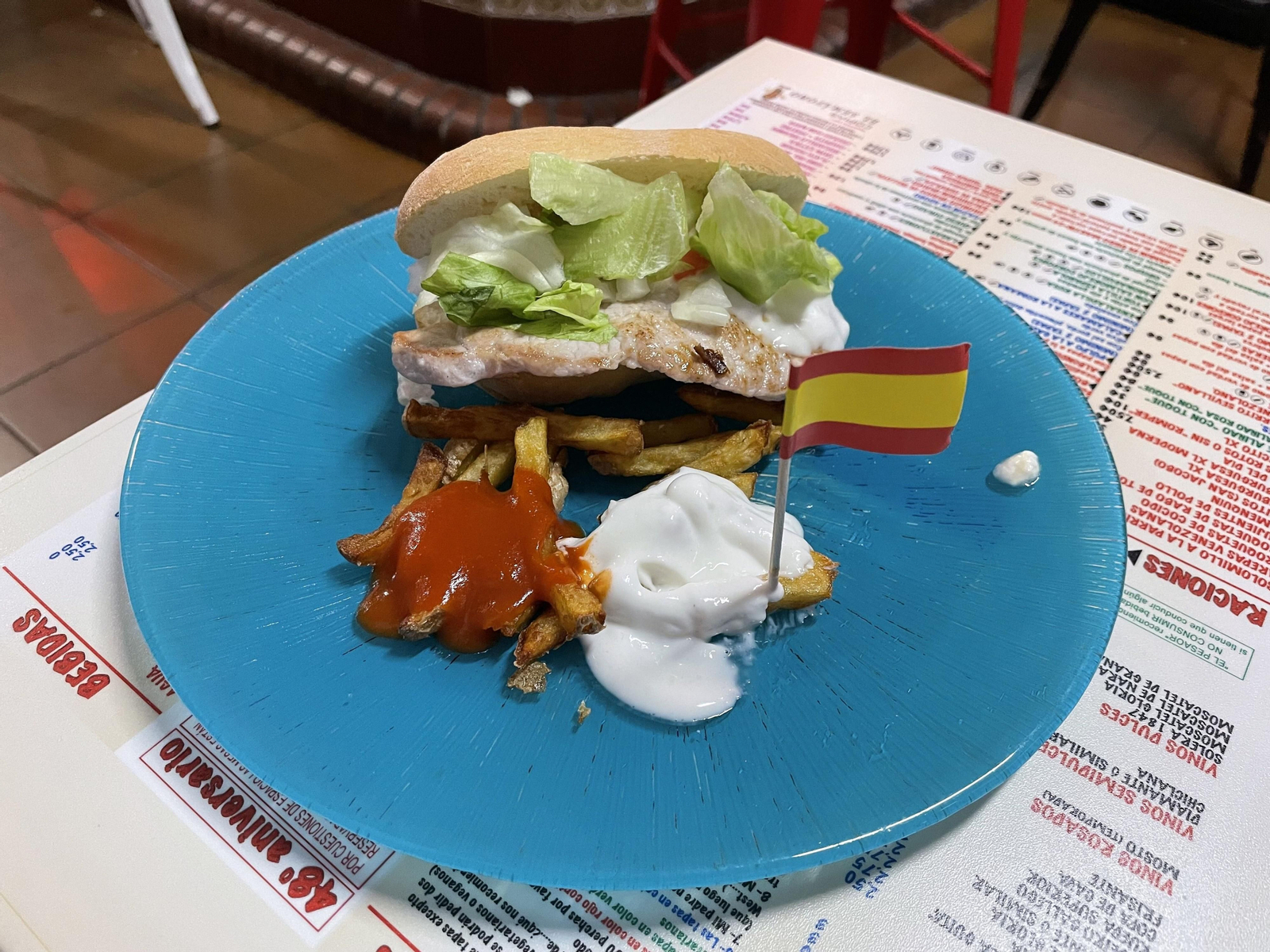 Tapa de lomo con alioli en El Pesaor