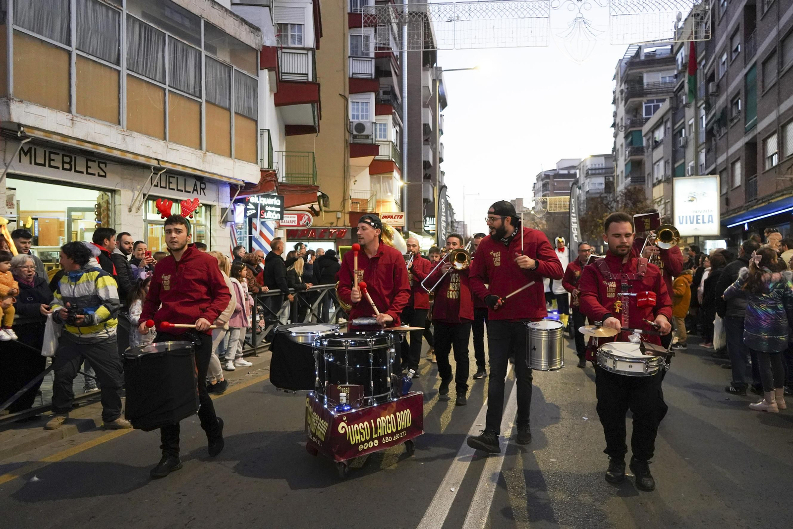 La cabalgata de los Reyes Magos de Granada, en imágenes