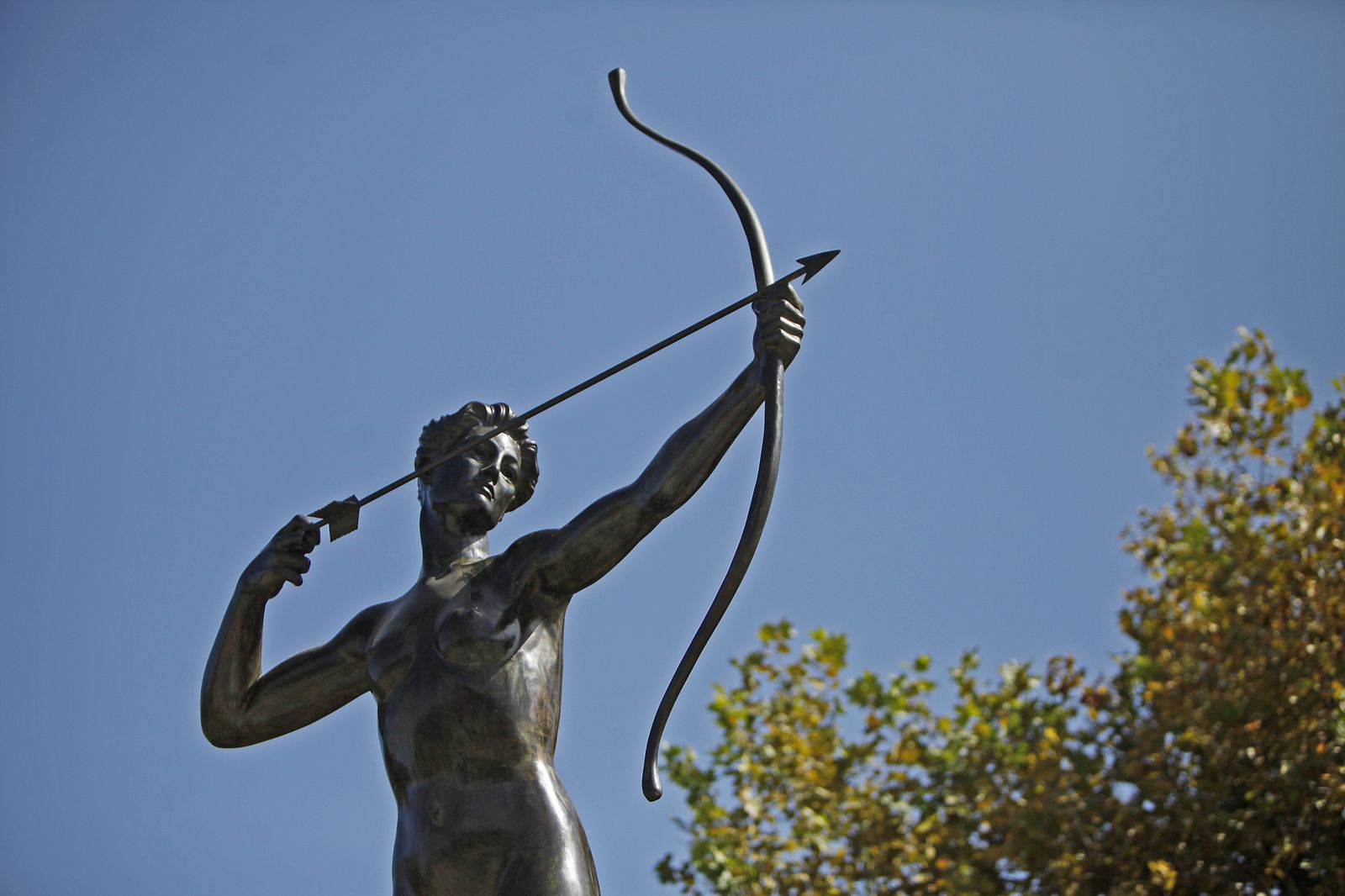 Diana Cazadora en el muelle de Nueva York