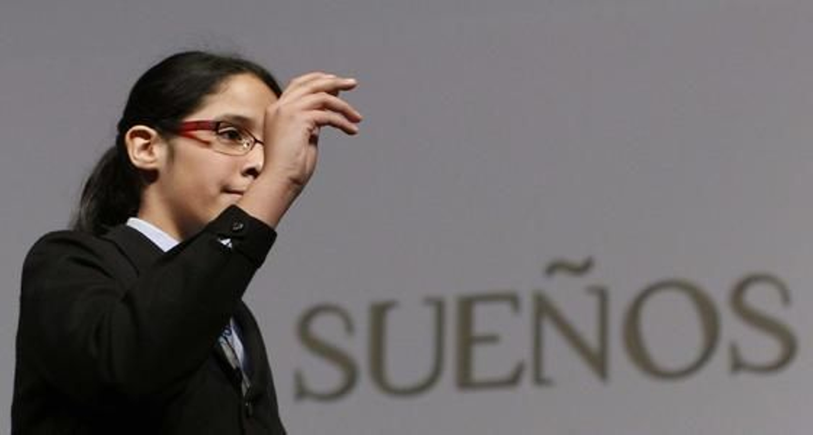 El Gordo ha recaído en el número 58.268, vendido íntegramente en un pubelo de Huesca.

Foto: EFE