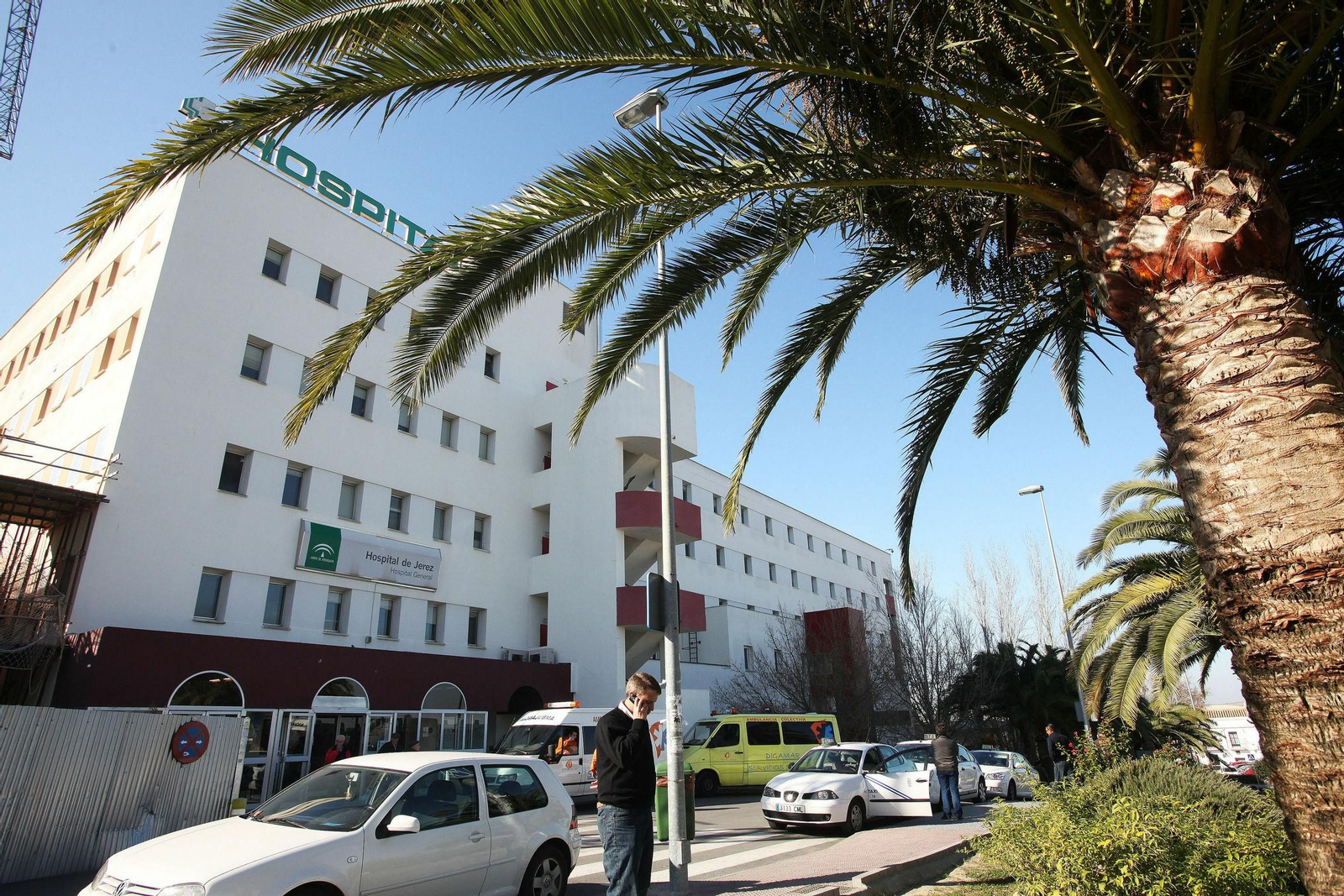 Fachada del hospital del SAS en Jerez.