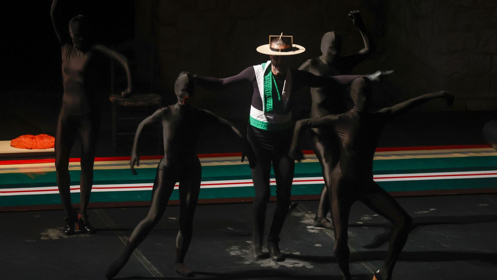 Andrés Marín en su espectáculo inaugural del Festival de Danza de Itálica.