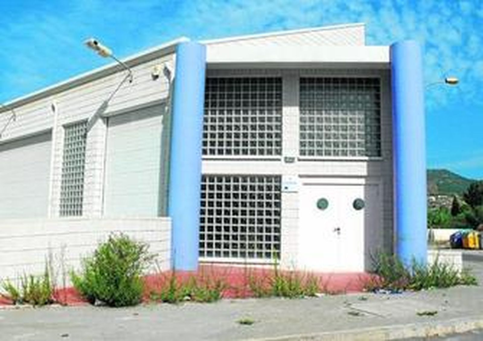 Imagen actual que presenta el inmueble inoperativo desde 2008.