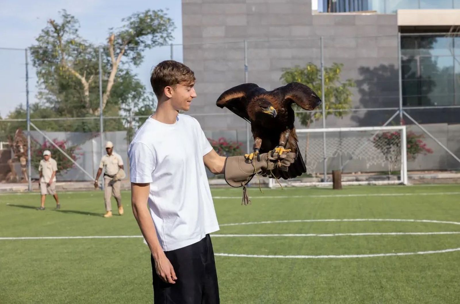 Las exóticas vacaciones de Dean Huijsen