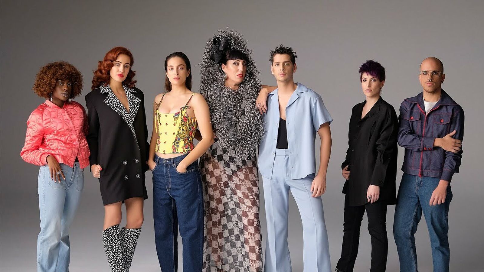 Eduardo Casanova y Rossy de Palma (centro), en la imagen de la campaña para España.