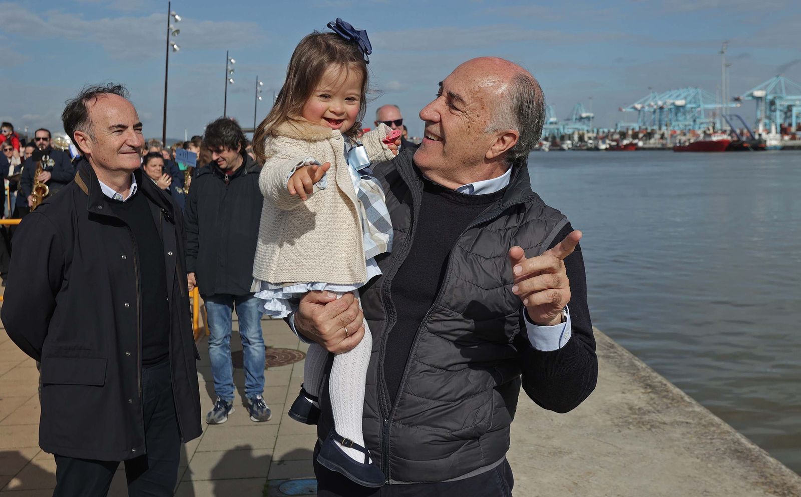 Búscate en el multitudinario arrastre de latas 2026 en Algeciras