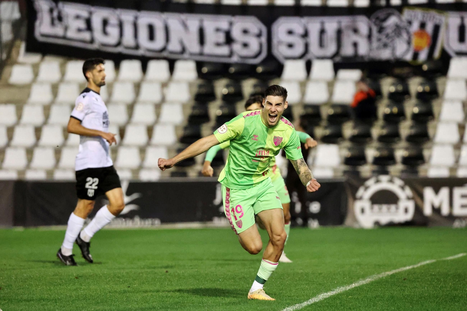 Roberto, su paso por el Málaga CF en fotos