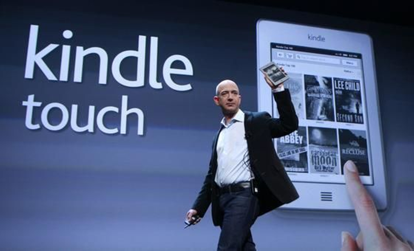 Amazon presenta los nuevos modelos de Kindle, entre ellos Fire, el debut de la compañía en el mundo de los 'tablets'.

Foto: Reuters