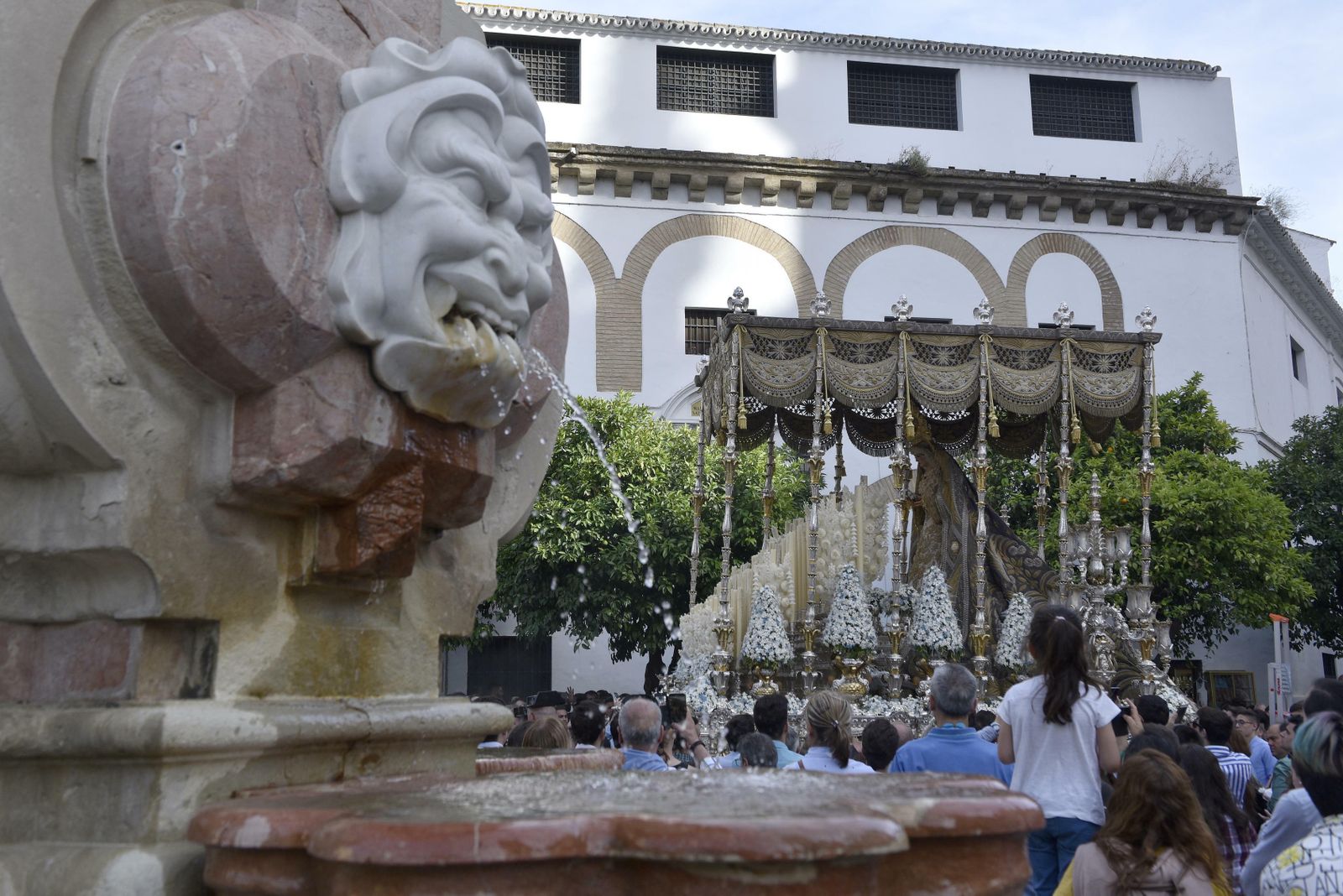El regreso de la Virgen de los Ángeles tras su coronación, en imágenes
