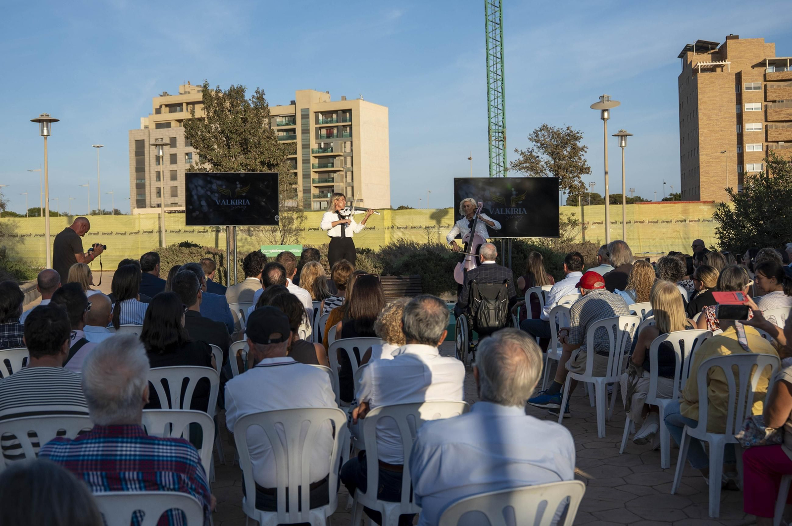 Las imágenes de la primera piedra del centro de día ocupacional Juan Goytisolo de Verdiblanca en Almería