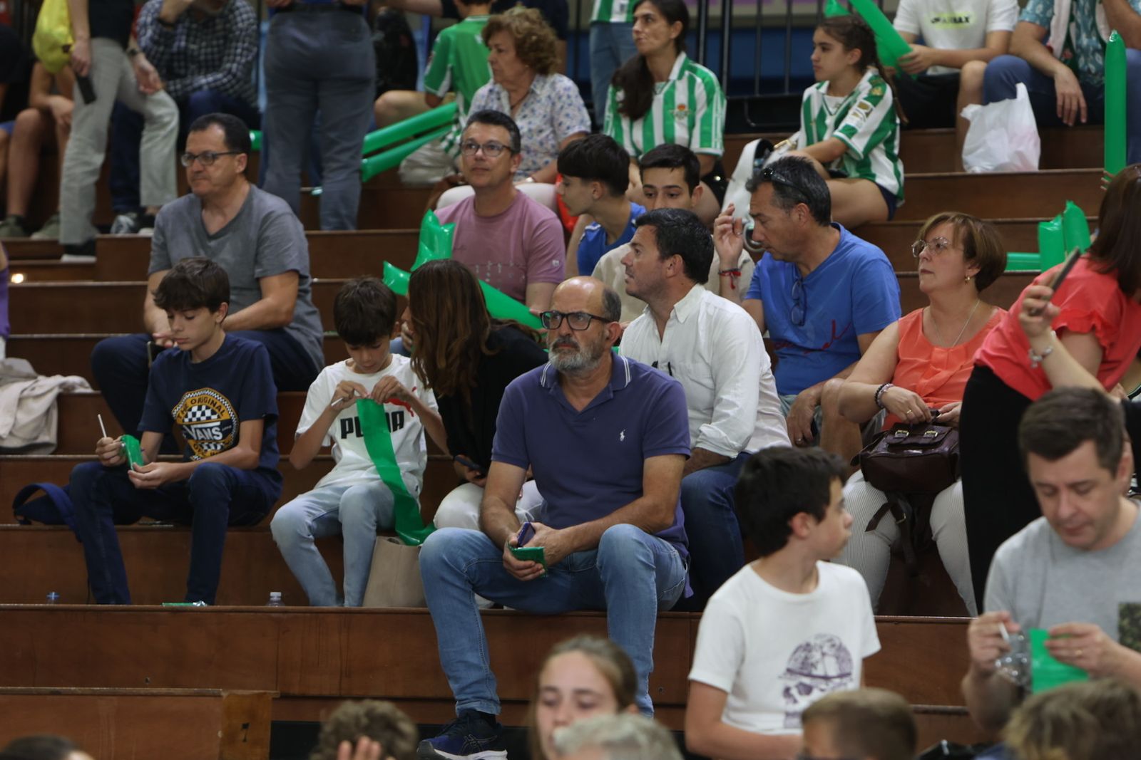 Búscate en el o Betis Granada de baloncesto