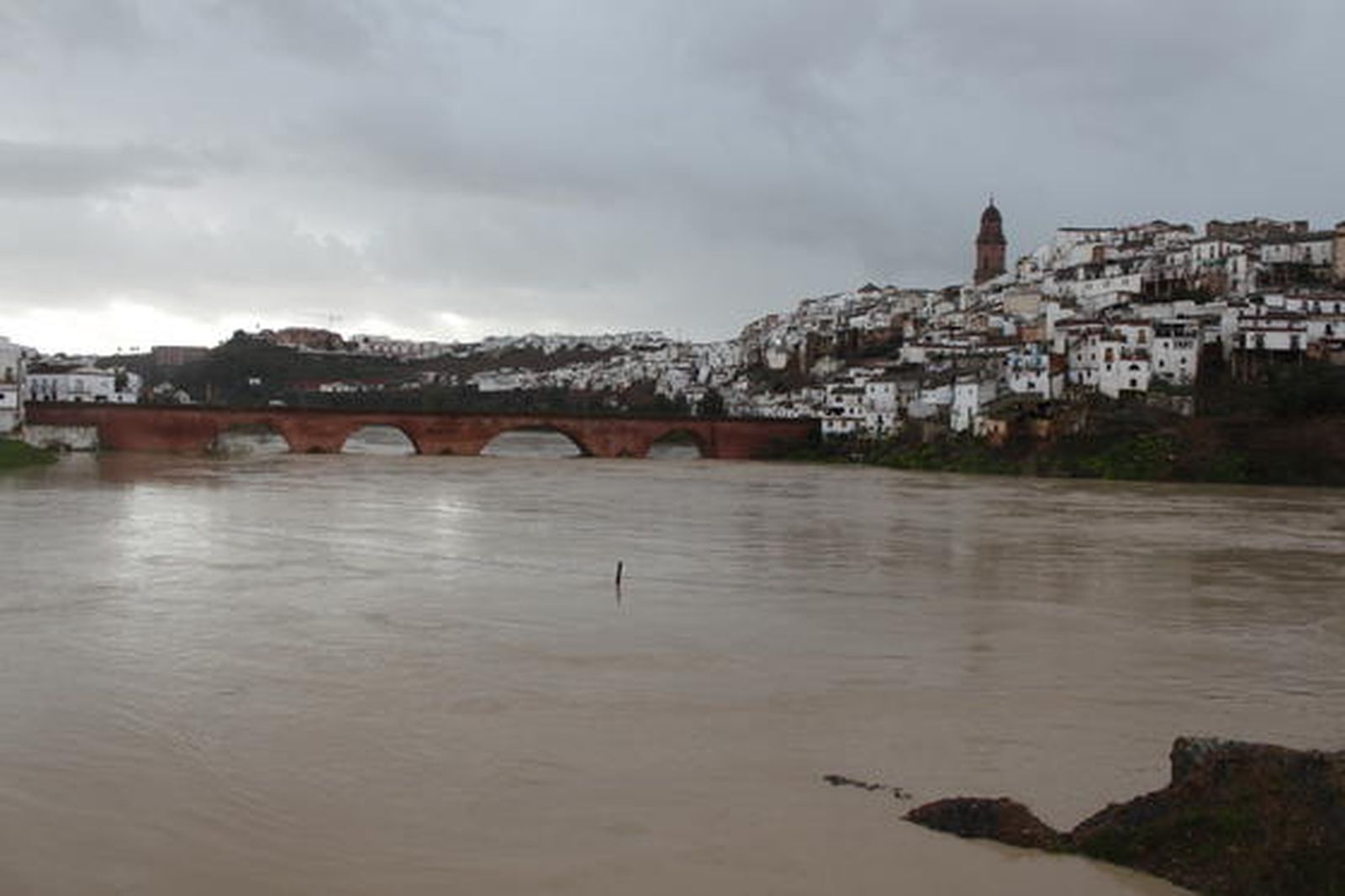 Las imágenes de las inundaciones en la provincia según los lectores del eldiadecórdoba.es. / José Ortiz
