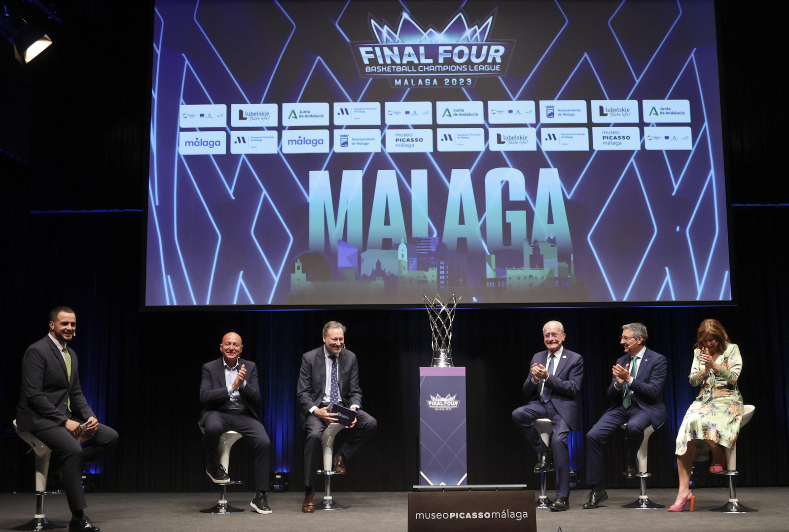 El sorteo de la Final Four de la BCL en Málaga, en fotos