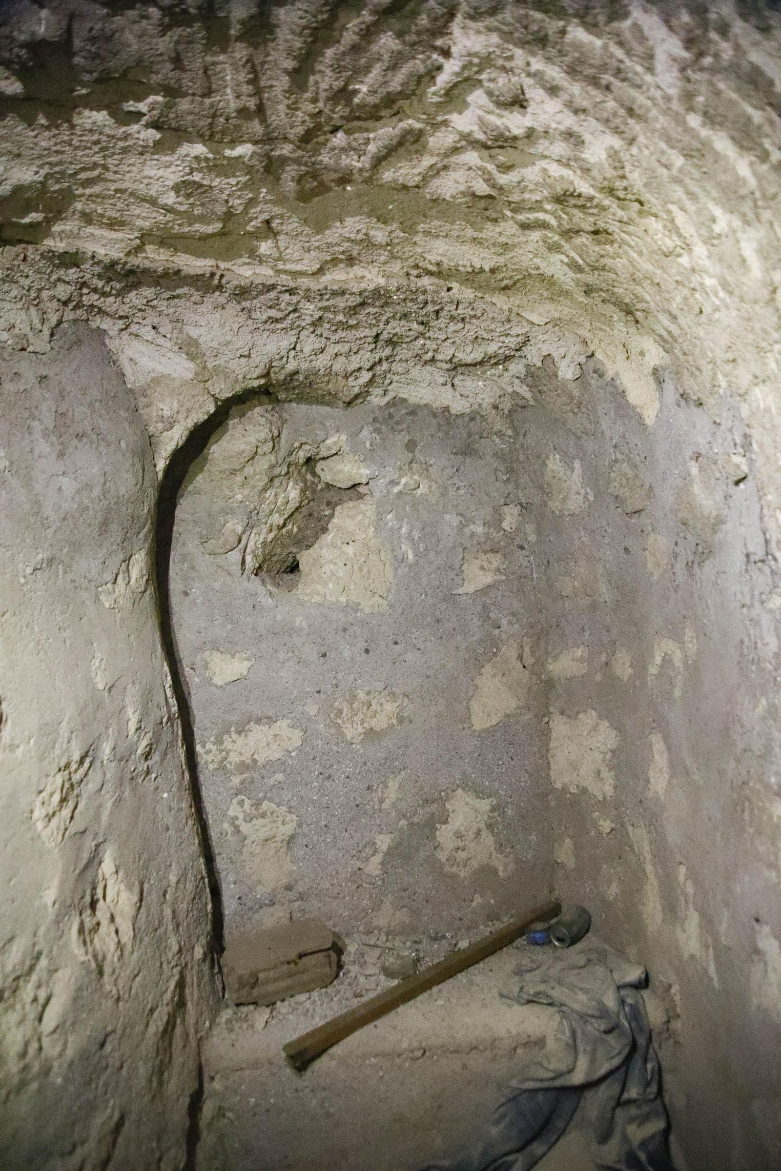 Imágenes de los refugios de la guerra civil descubierto en el barrio de Las Trincheras