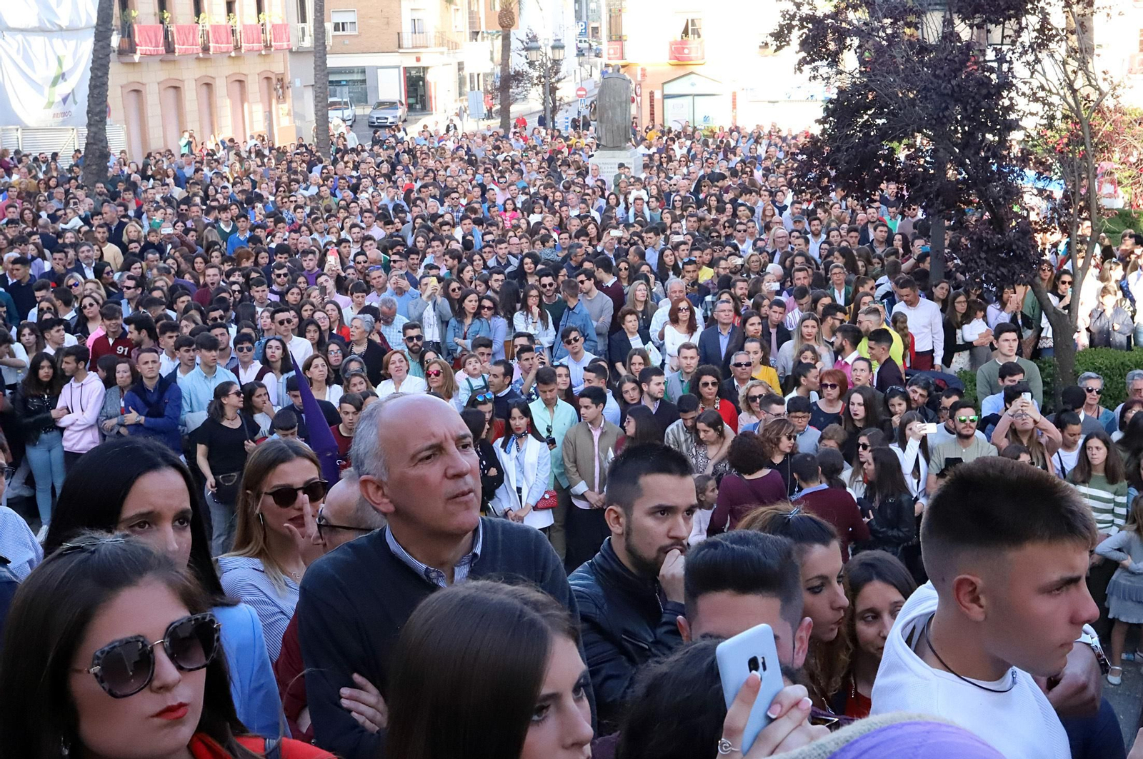 Imágenes de la procesión de Pasión en Huelva