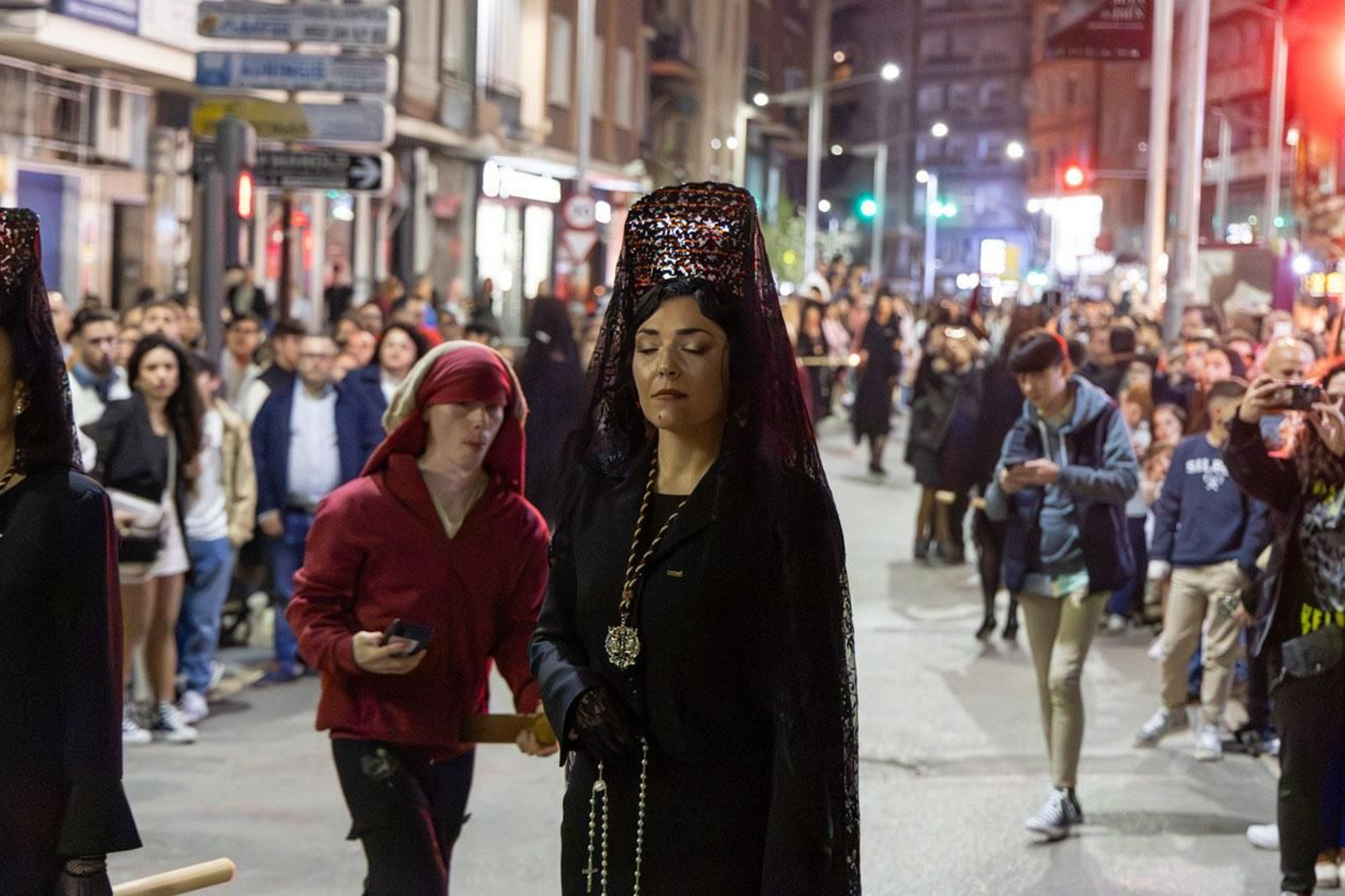 Los jiennenses arropan a las tres cofradías de la tarde en un Domingo de Ramos más caluroso de lo esperado (II)
