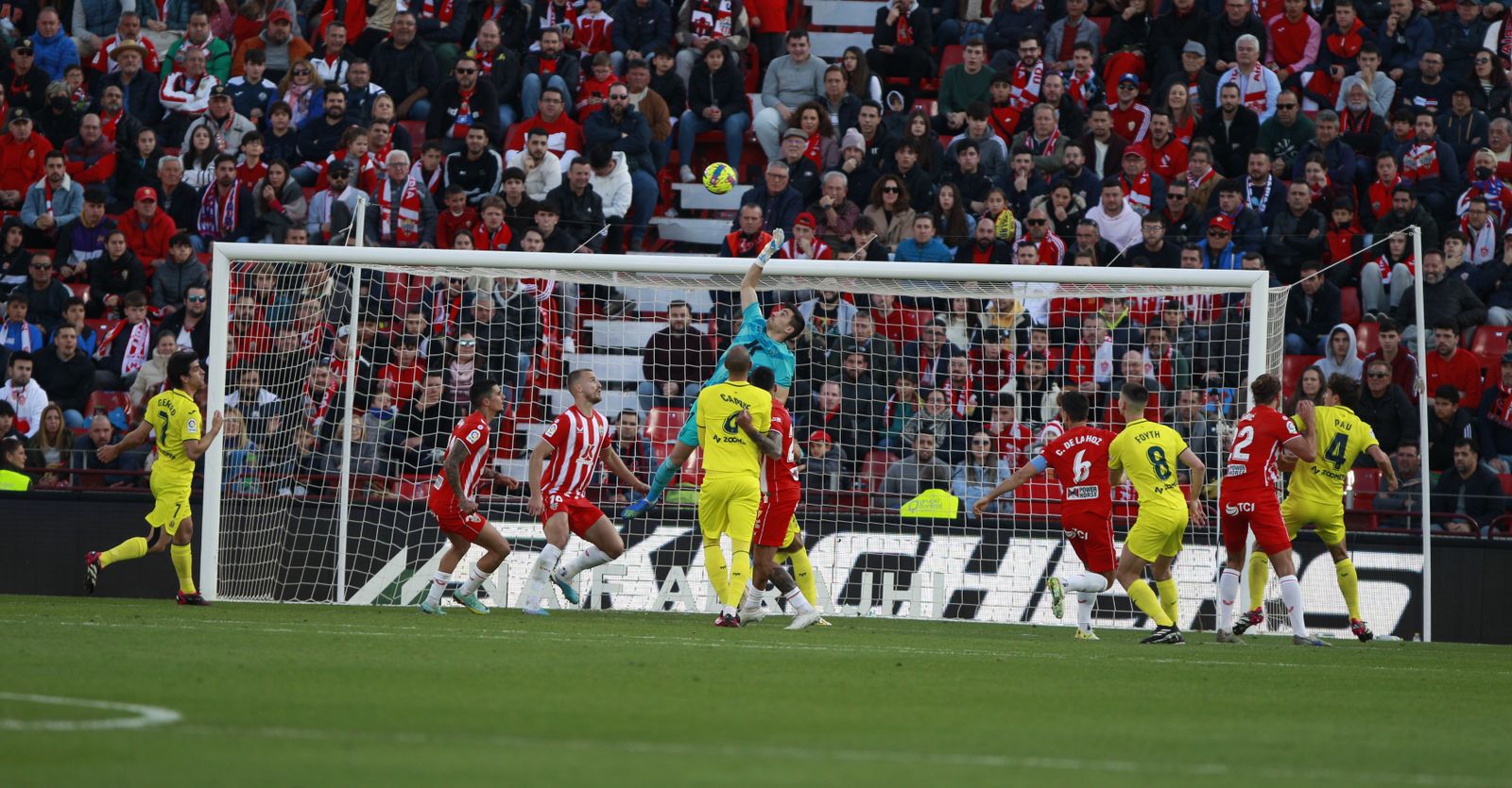 Imágenes de la derrota de la U.D. Almería ante el Villarreal por 0 a 2