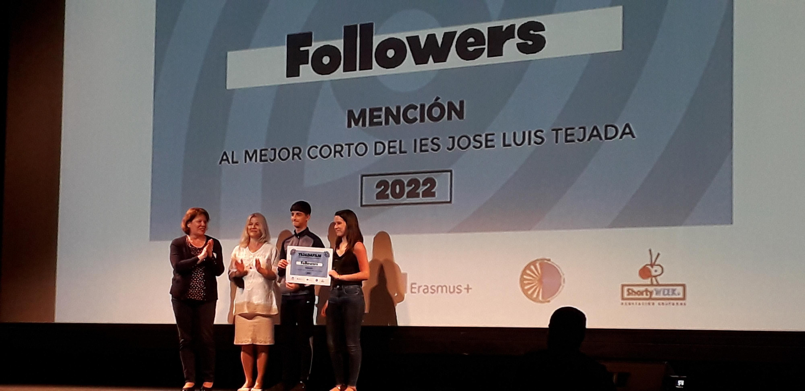 Los estudiantes del IES José Luis Tejada también recibieron una mención por su cortometraje.