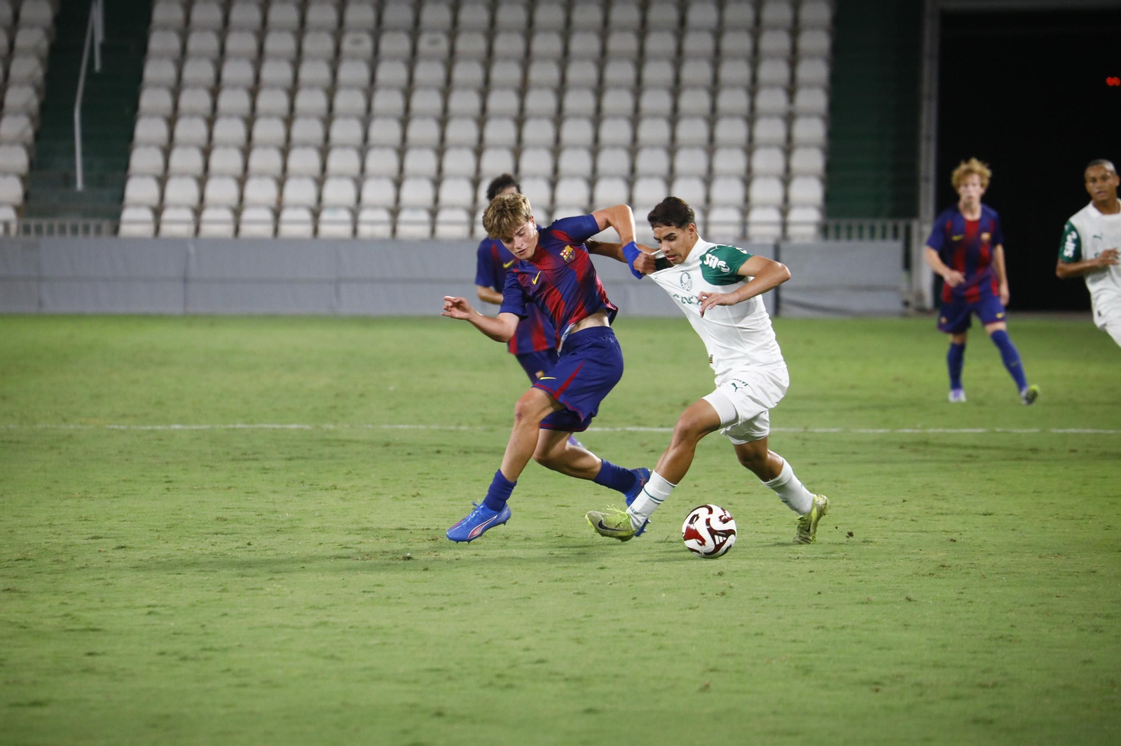 Las mejores fotos del Palmeiras - Barcelona del Mundial de Clubes juvenil en El Arcángel