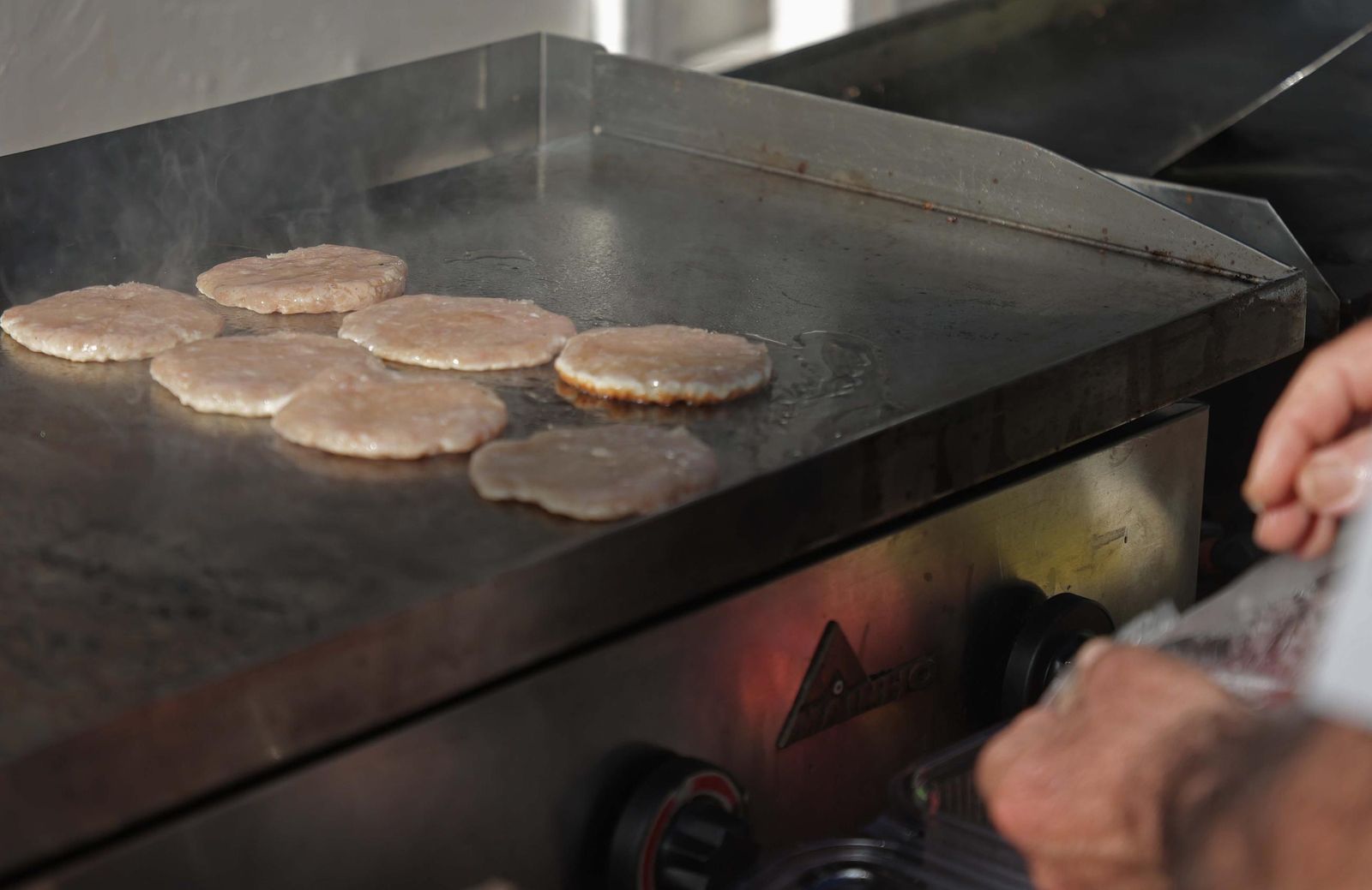 Búscate en las fotos de la Olla de San Isidro en Los Barrios .