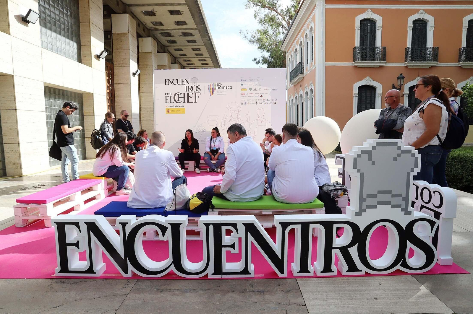 Talleres y ambiente en la segunda edición de Binómico, en imágenes