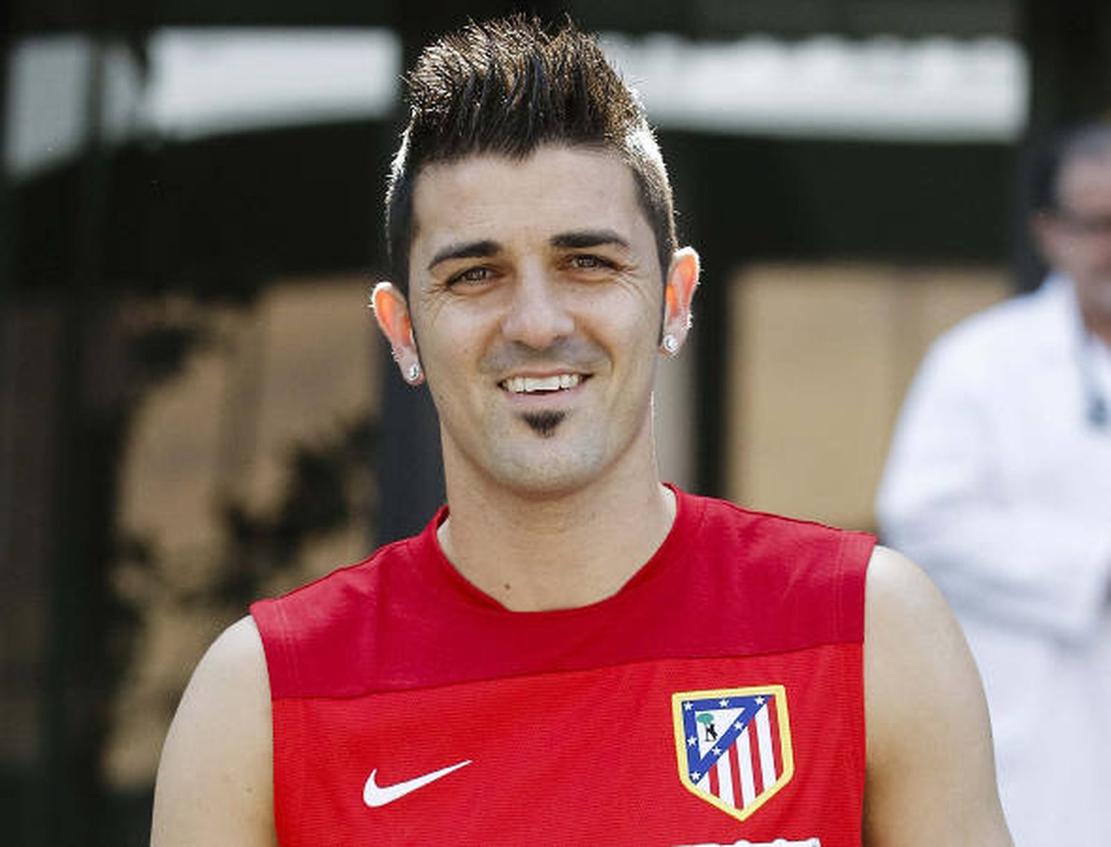 Villa supera con "éxito" el reconocimiento médico con el Atlético