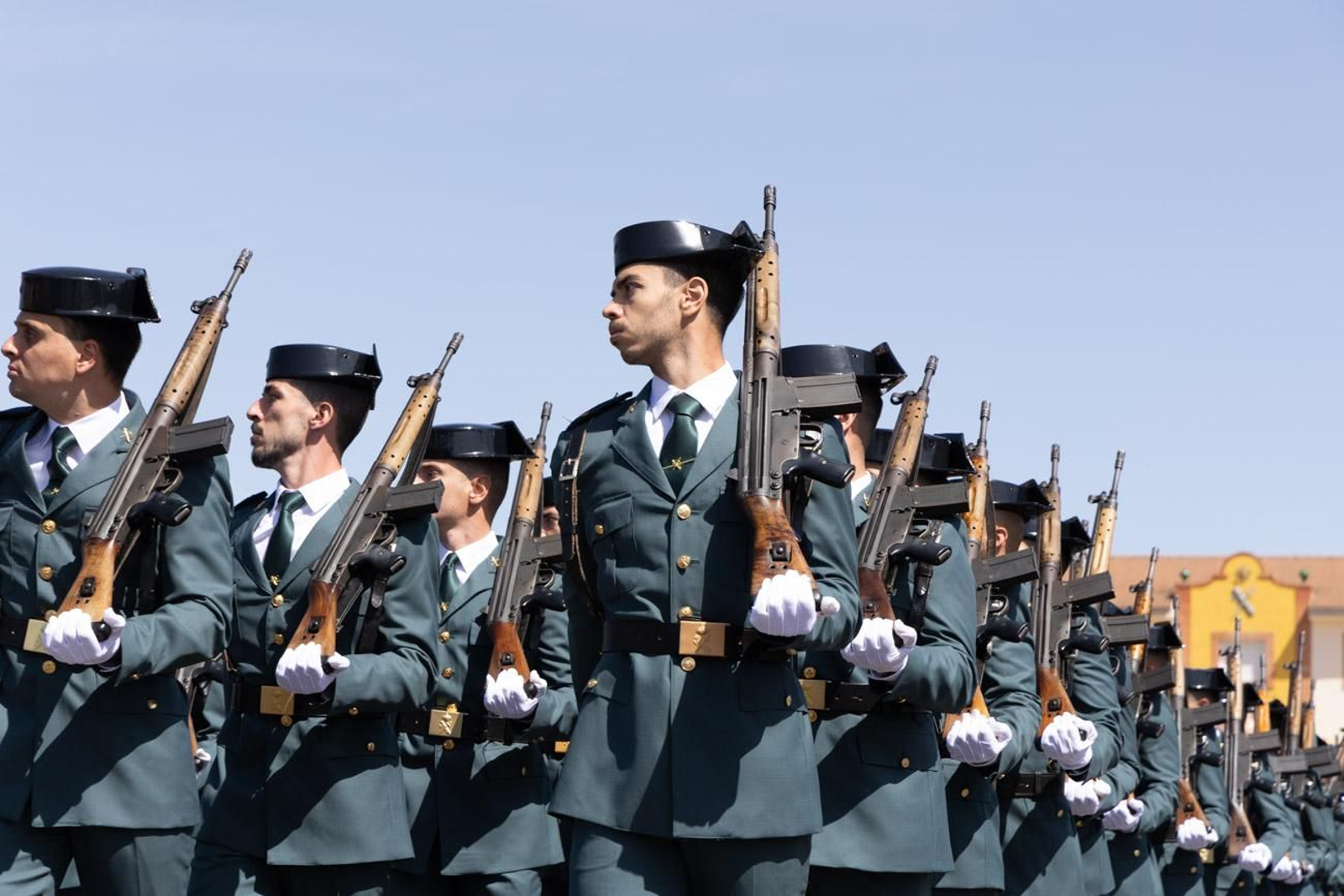 Jura de bandera de la 130ª promoción de guardias civiles de la Academia de Baeza