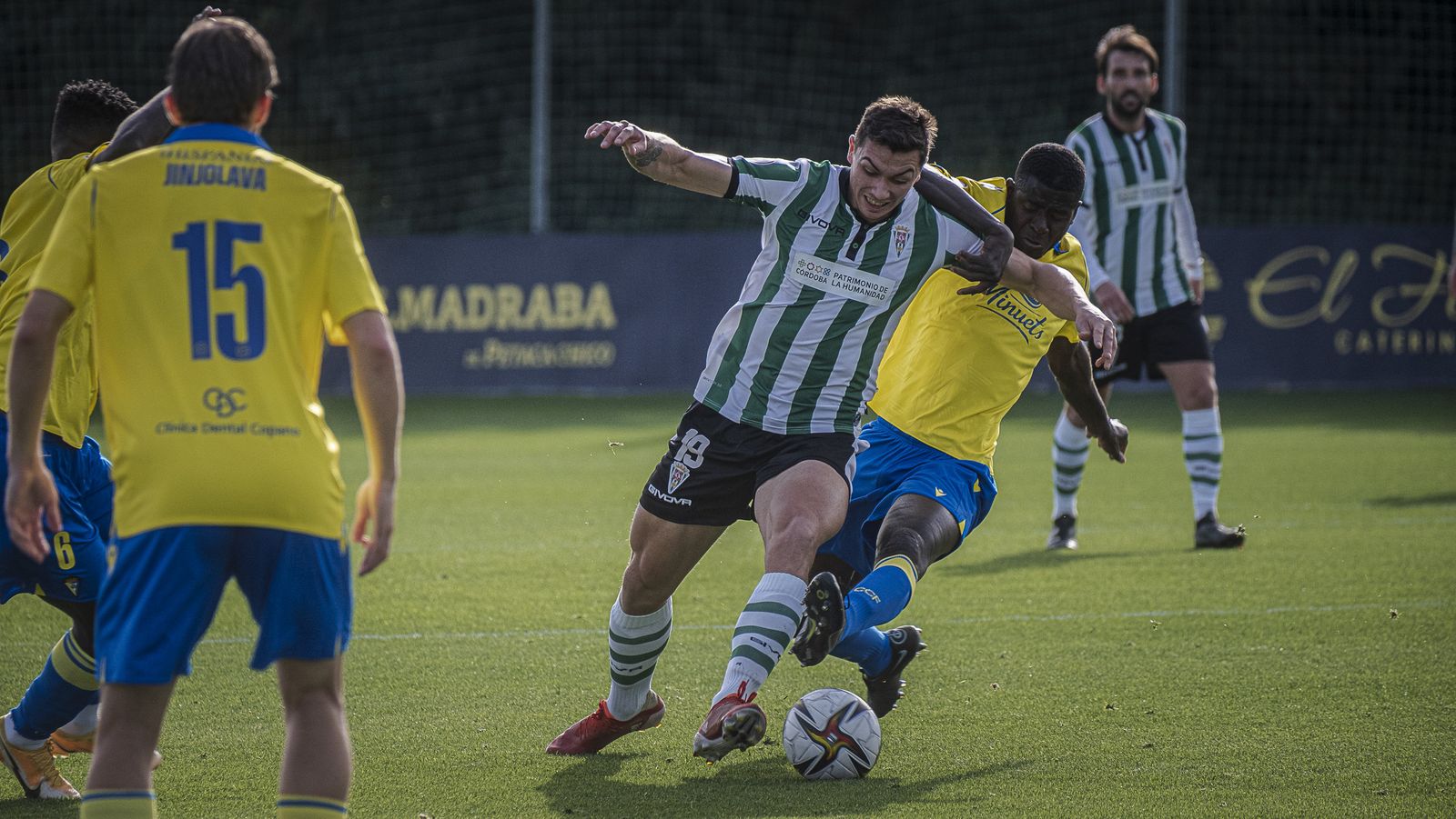 Las imágenes del triunfo del Córdoba CF ante el Cádiz B