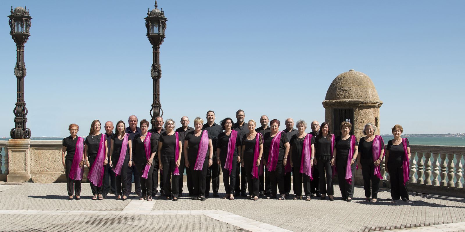 Componentes de la coral gaditana Canticum Novum