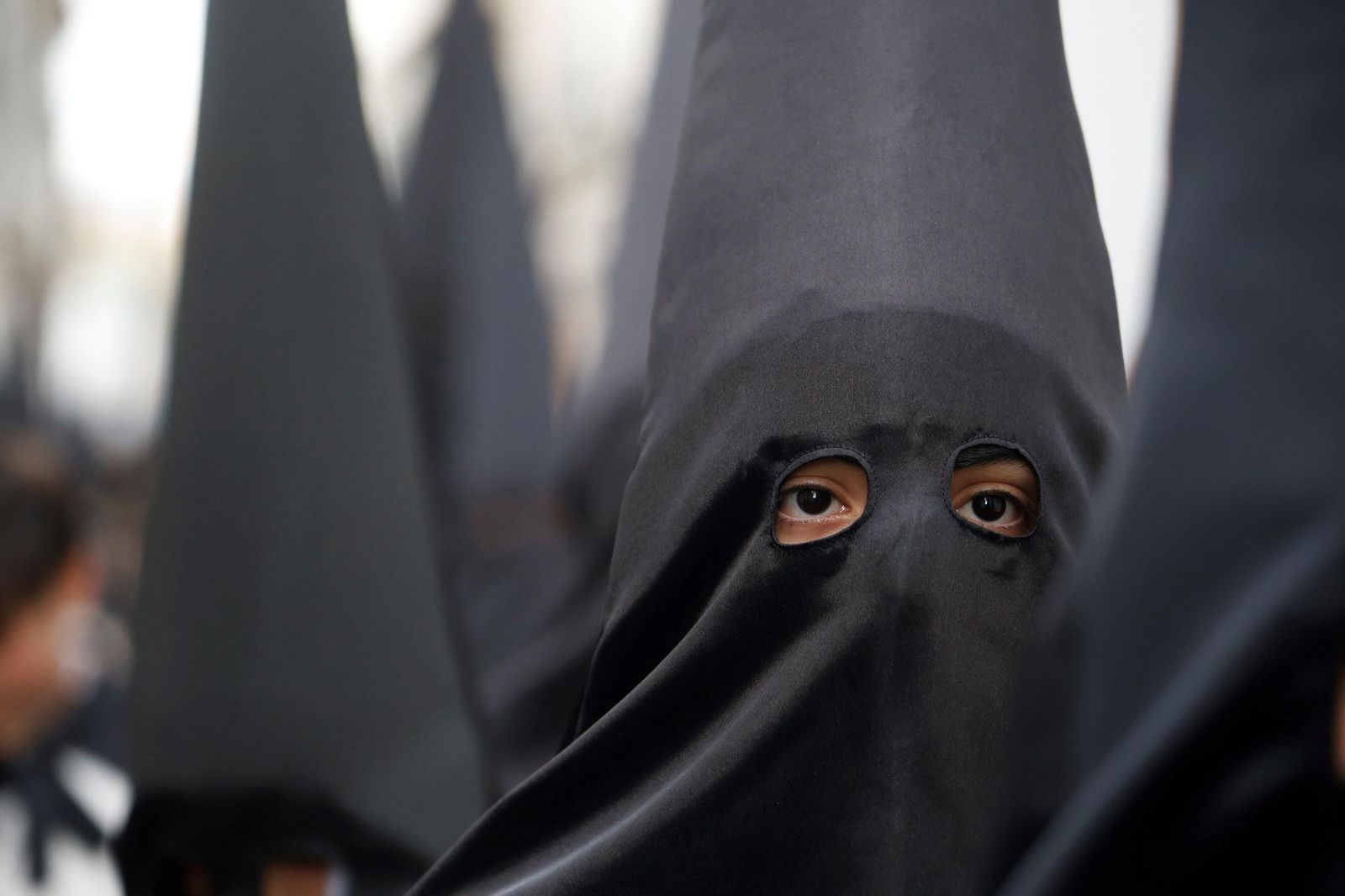 La procesión del Cristo de Gracia en este Jueves Santo de Córdoba, en imágenes