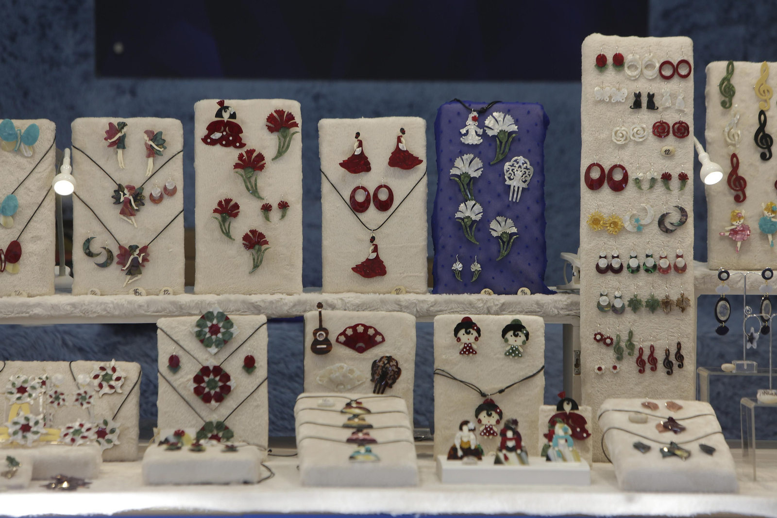 Mercado artesanal de Plaza Nueva