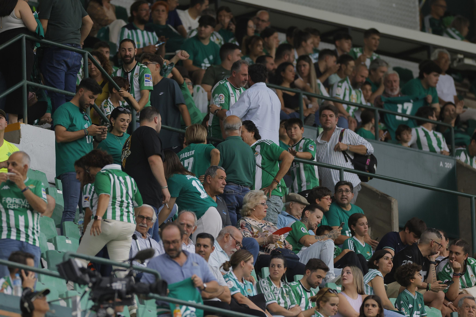 Búscate en las fotos de la despedida de Joaquín