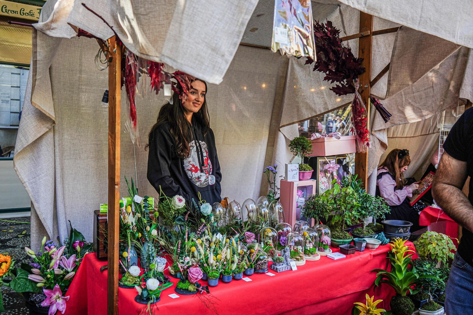 Feria japonesa en Granada: las imágenes de plaza Bib-Rambla