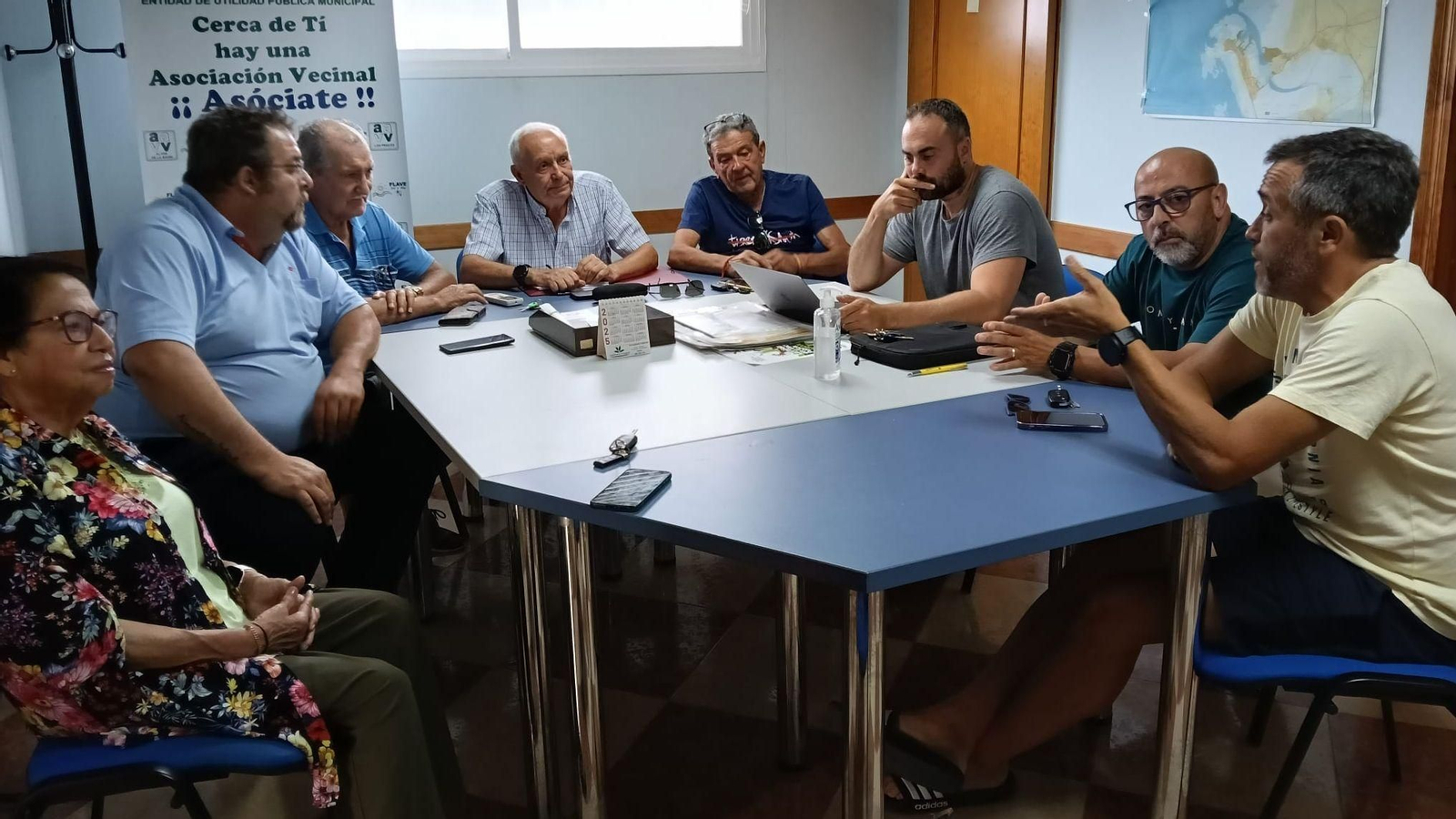 Una imagen de la reunión de la Flave con el comité de empresa de los autobuses urbanos.