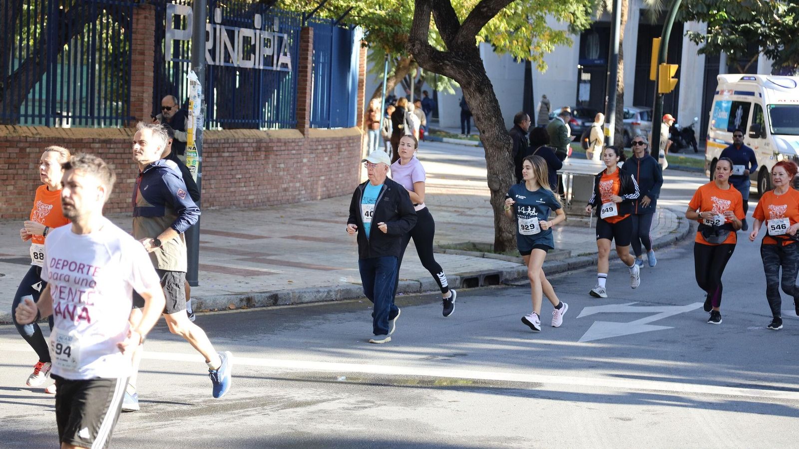 Búscate en las fotos de la Carrera de la Prensa en Málaga
