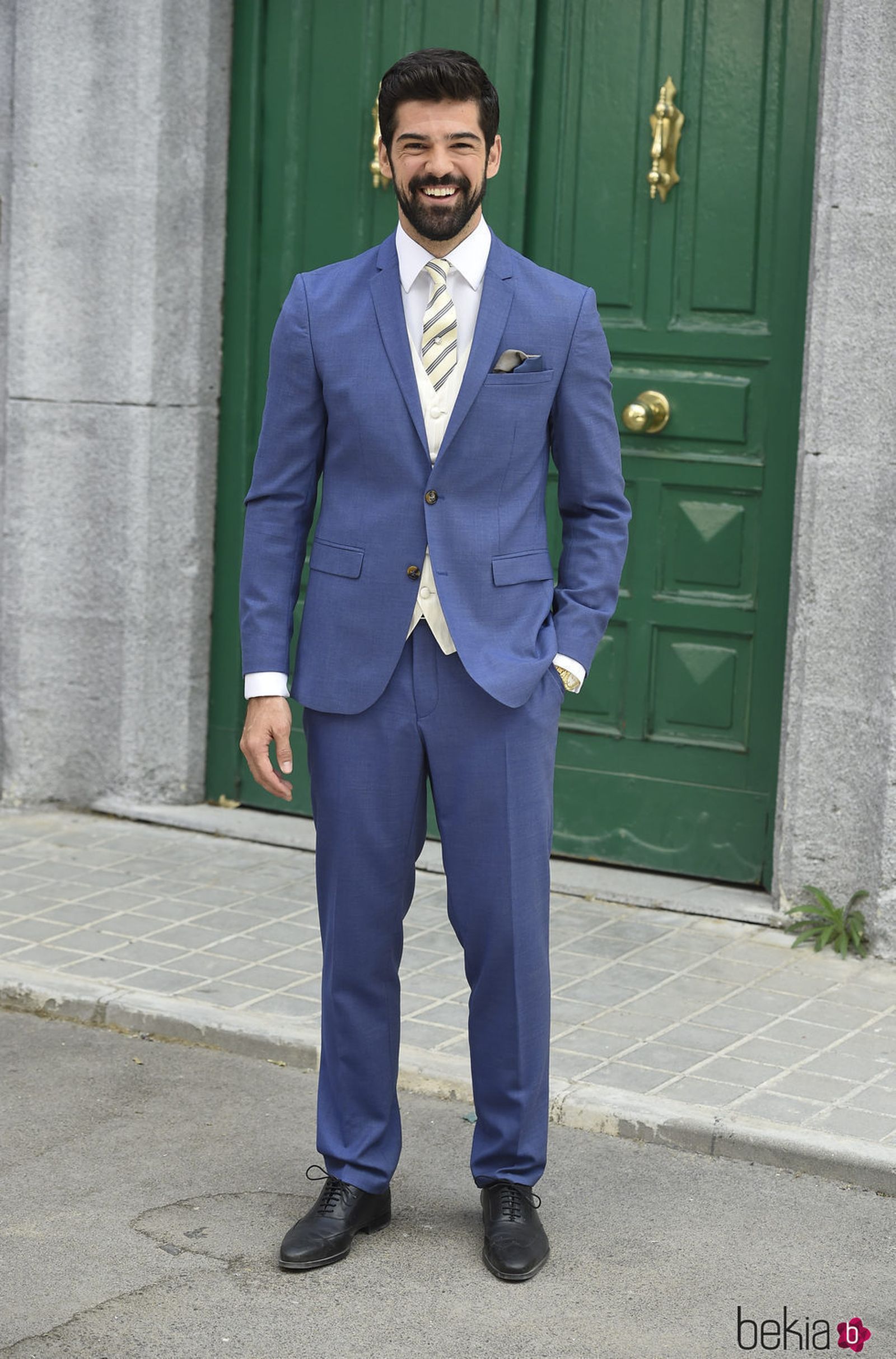 El actor, caracterizado como su personaje en el serial vespertino.