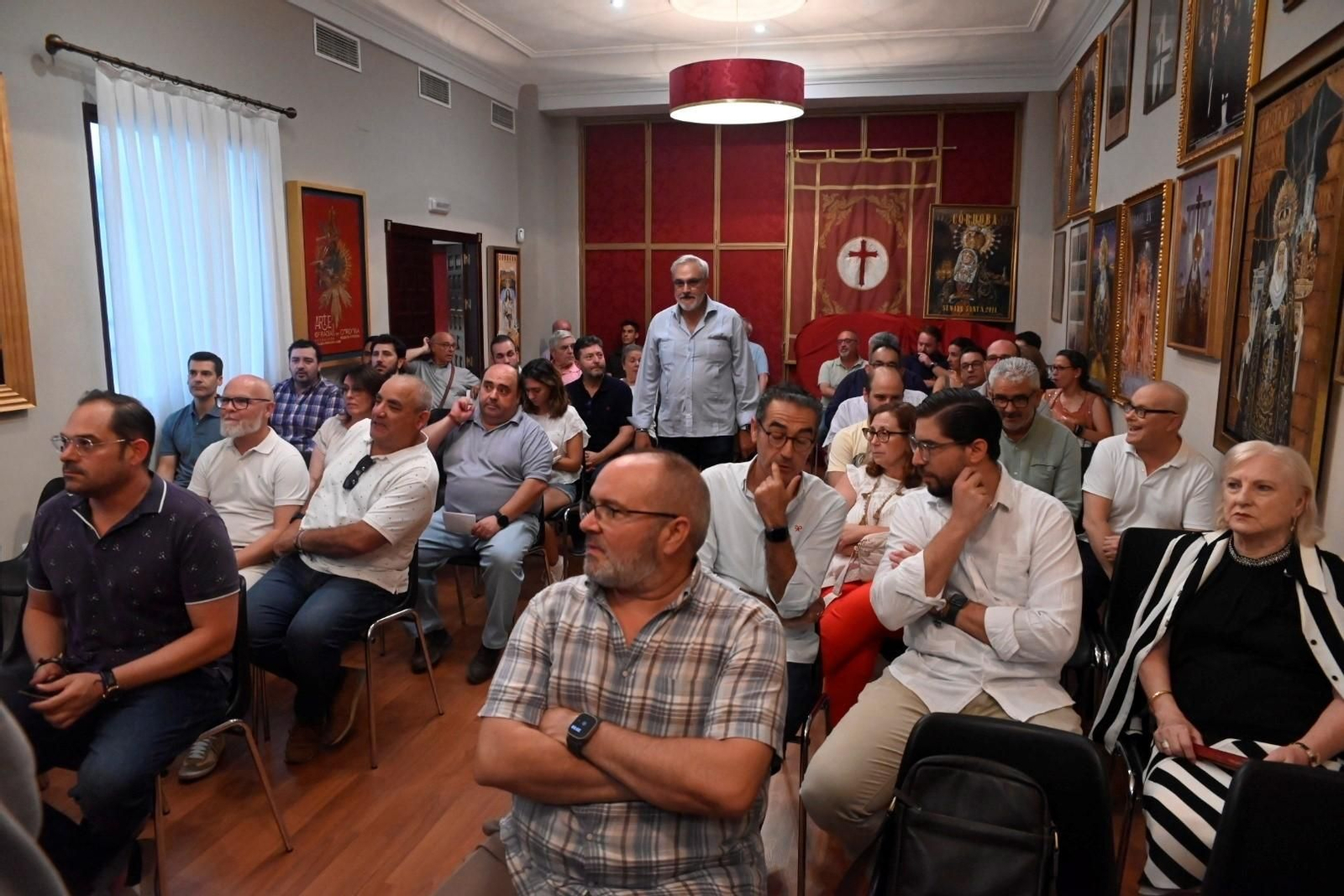 Las mejores imágenes de la elección de Manuel Murillo como presidente de la Agrupación de Cofradías de Córdoba