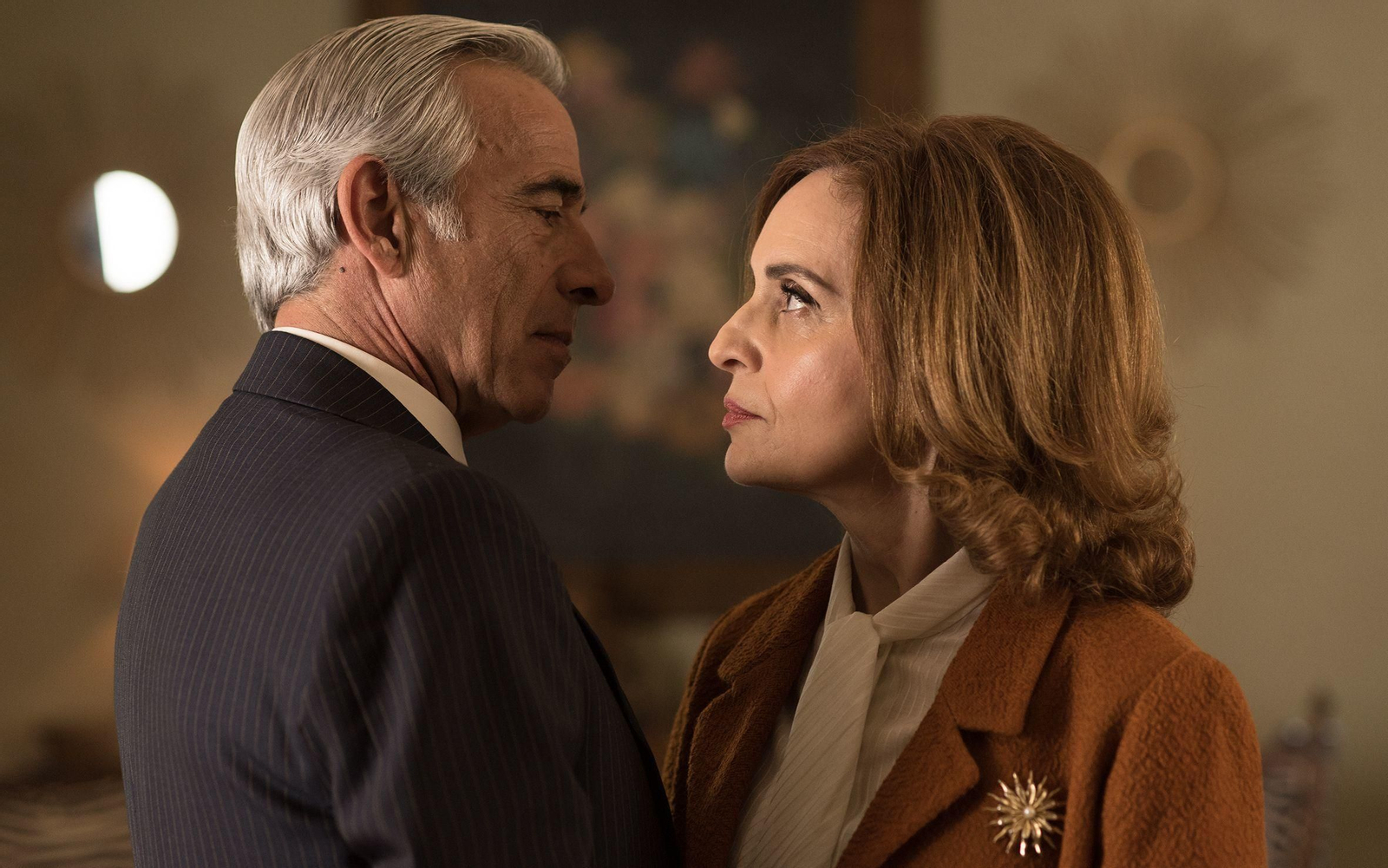 Imanol Arias y Adriana Ozores, el matrimonio Godó de 'Velvet Colección'