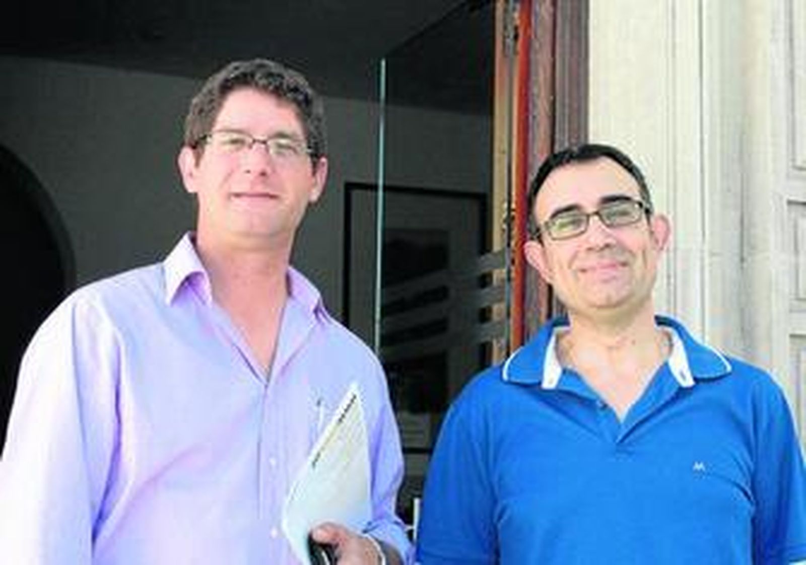 Víctor M. Rivas Santos y Juan Julián Merelo Guervós, ponentes del curso.