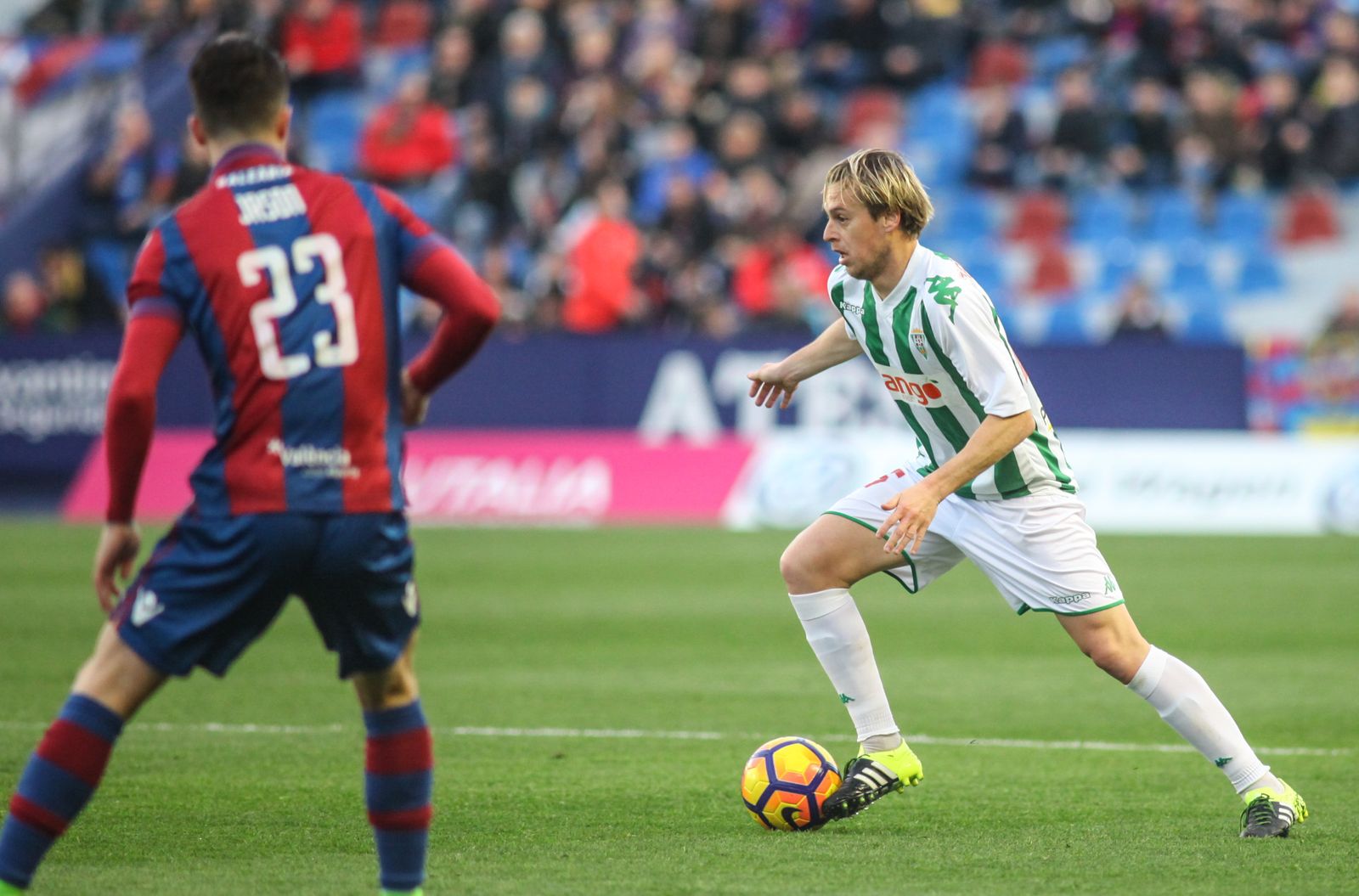 Las imágenes del Levante-Córdoba