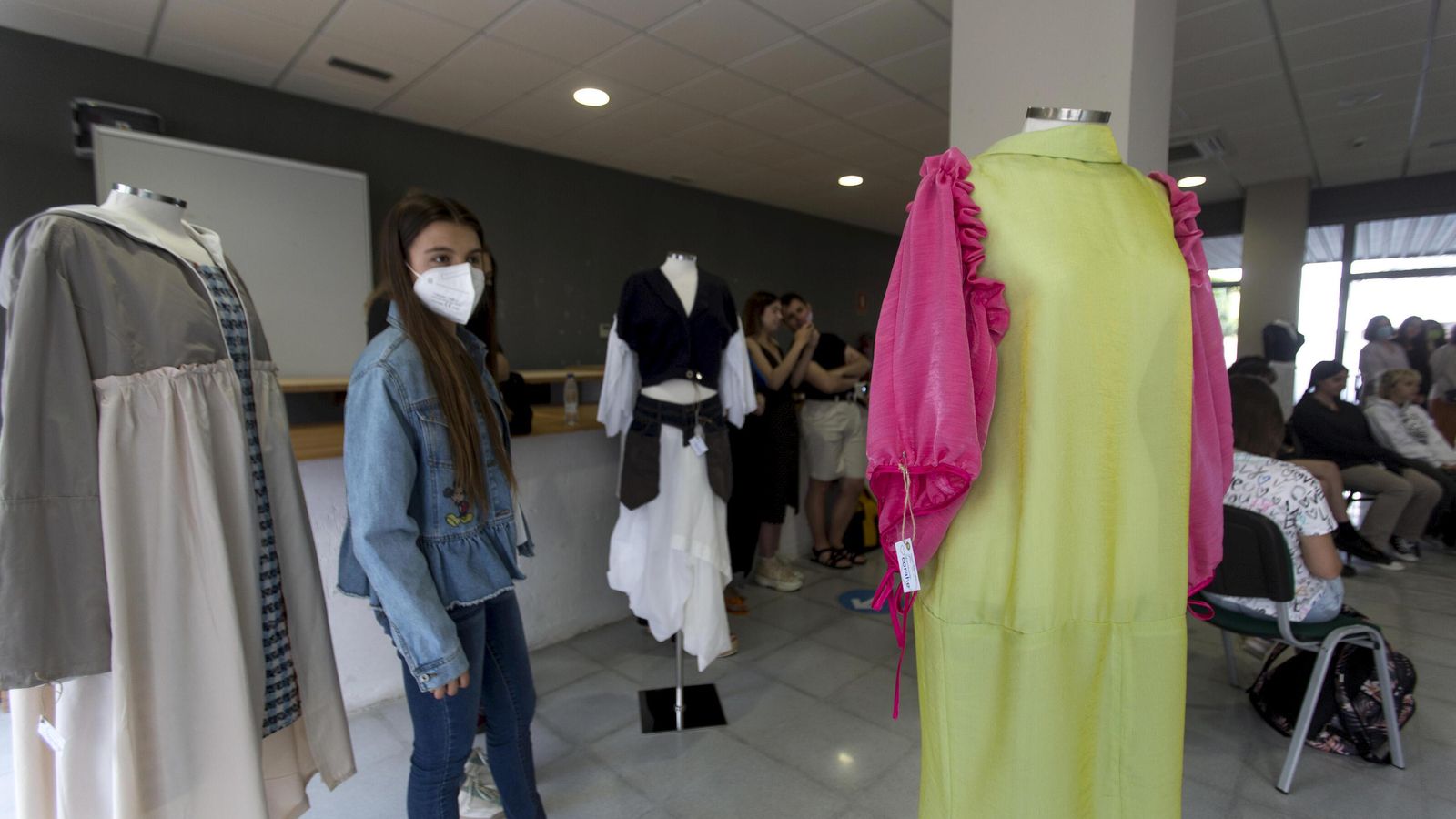 Otros de los modelos diseñados por los estudiantes de la Escuela de Arte de Cádiz.