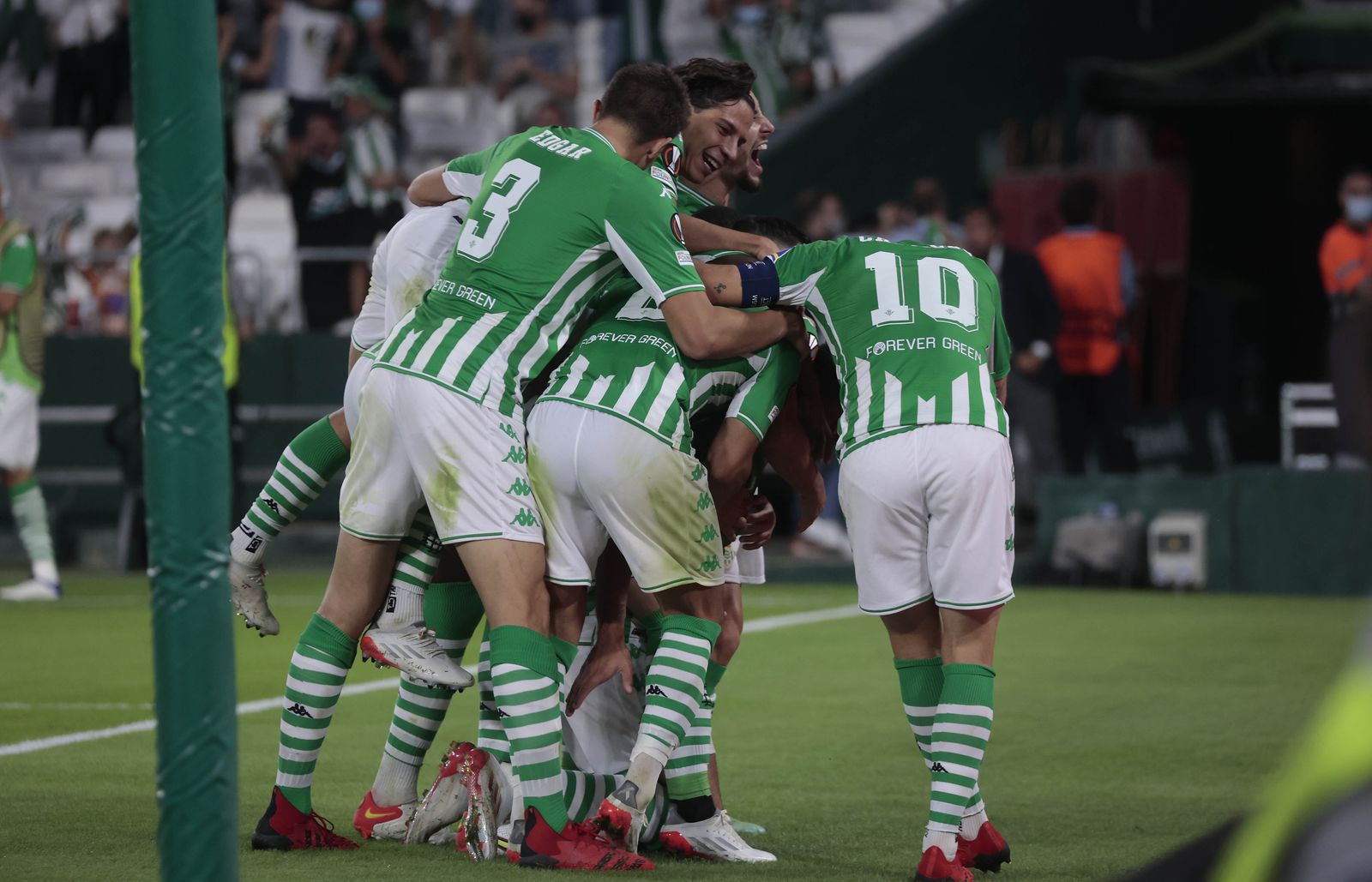 Las imágenes del Betis contra el Bayern Leverkusen